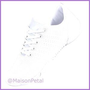Mesh Cheerleading Sneakers for Women, Lace-Up Athletic Shoes